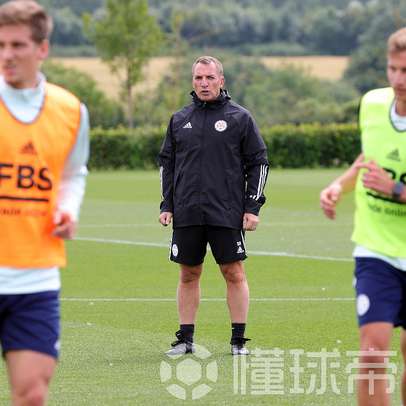 Kaiyun-包含今晚巴黎圣日耳曼备战社区盾，伤情更新细节曝光，信心回归，赛季目标并未改变的词条