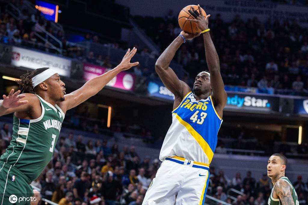 开云-西亚卡姆在独行侠比赛中出色防守，挺进下一轮引发热议！的简单介绍