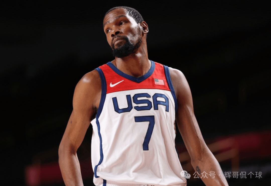 开云-关于杜兰特回归赛场，高光表现首场状态亮眼，美国队观众沸腾！的信息