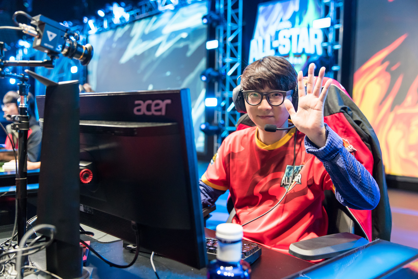 开云体育-Ning巅峰对决，Faker与40激战热火分钟，败北胜负难料！的简单介绍